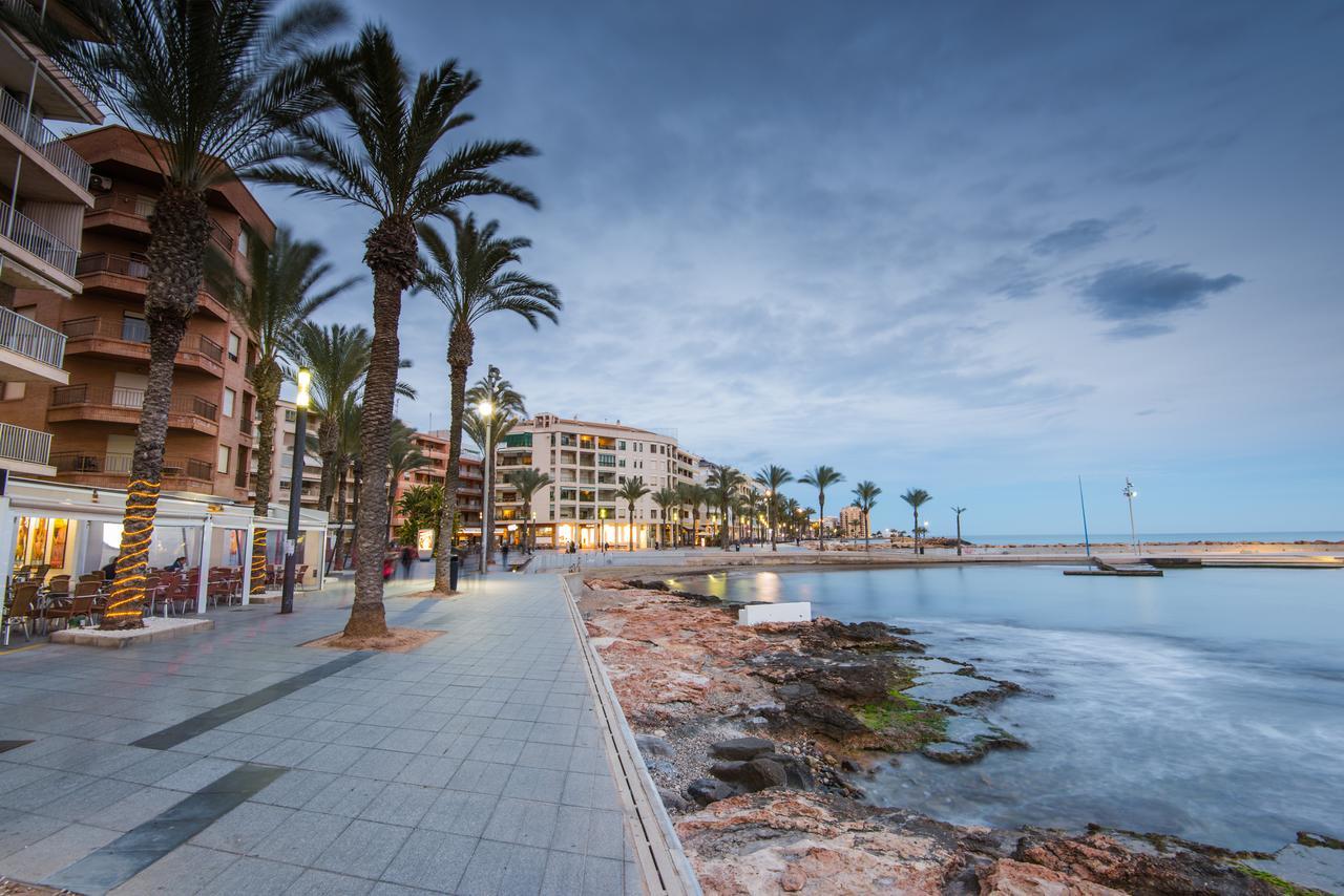 Вилла Casa En La Costa Торевьиа Экстерьер фото